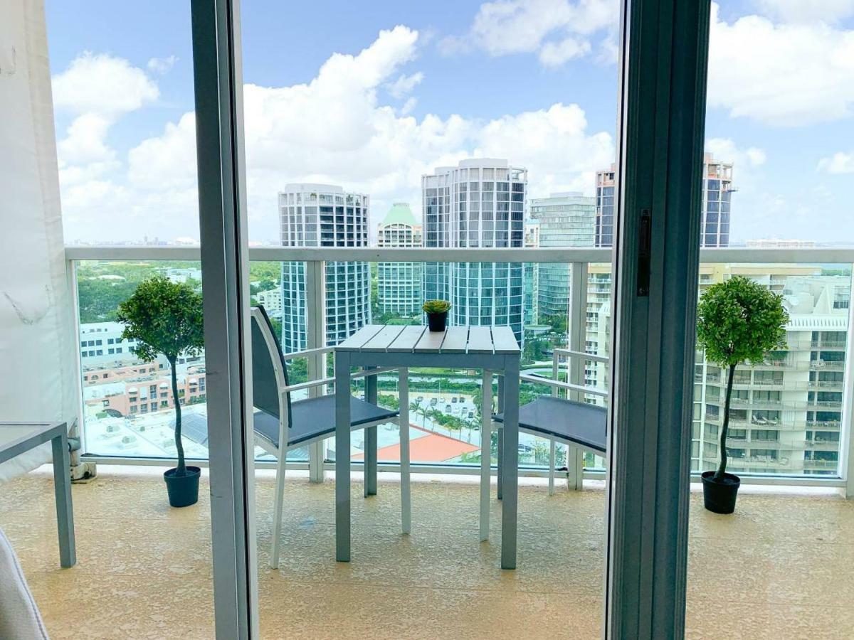 City View Balcony Steps From Restaurants, Peacock Park & Marina Miami Luaran gambar